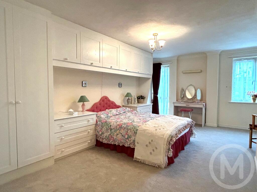 Holroyd Court, Queens Promenade, Bispham photo 4