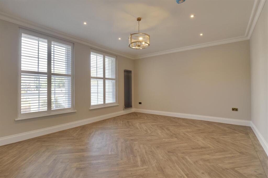 Apartment in Portsmouth - View 5