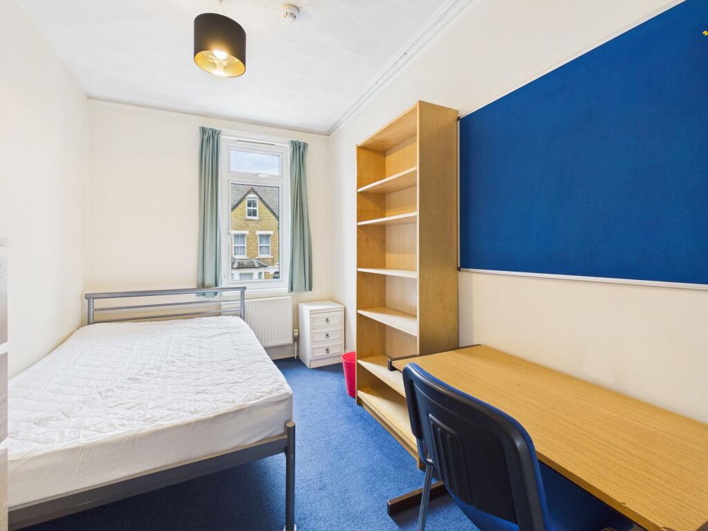 Main image of property: Room 5, Divinity Road