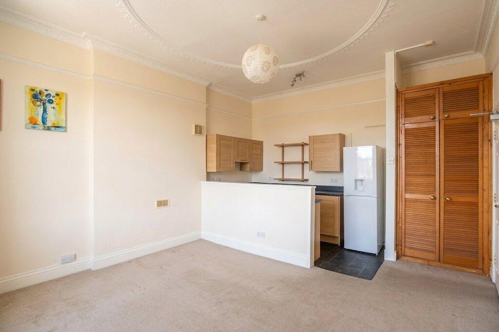 Apartment in Bristol - View 4