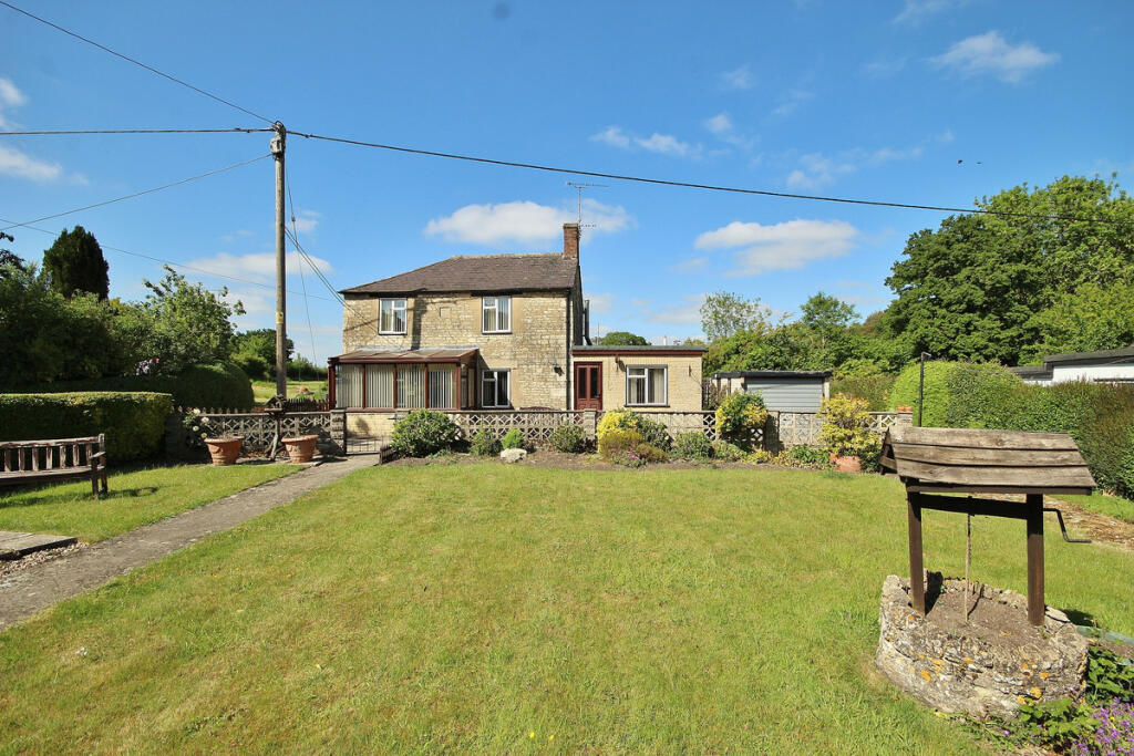 2-bed house on New Yatt Lane, New Yatt, OX29, £325,000
