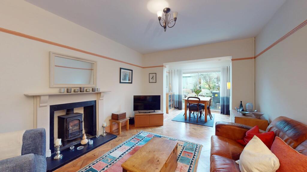 House in Cardiff, Pantmawr, Rhiwbina - View 2