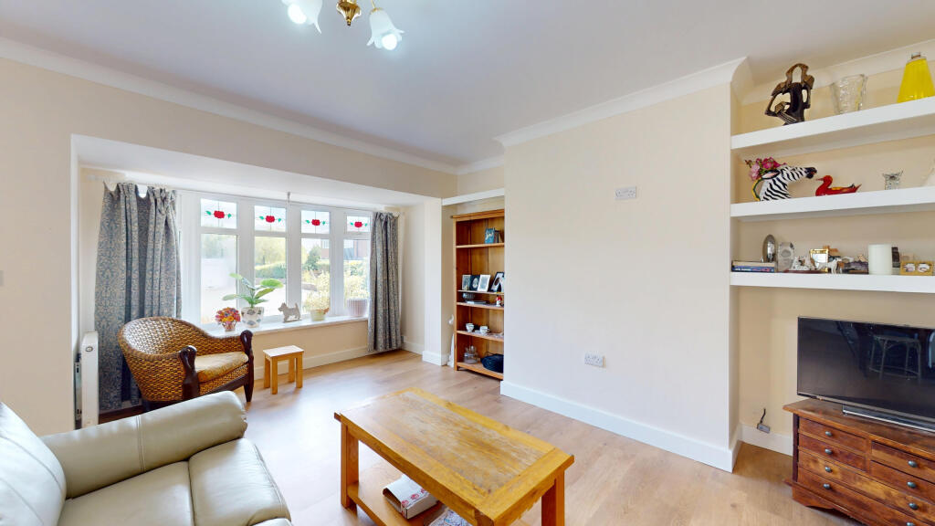 House in Leeds, Shadwell - More