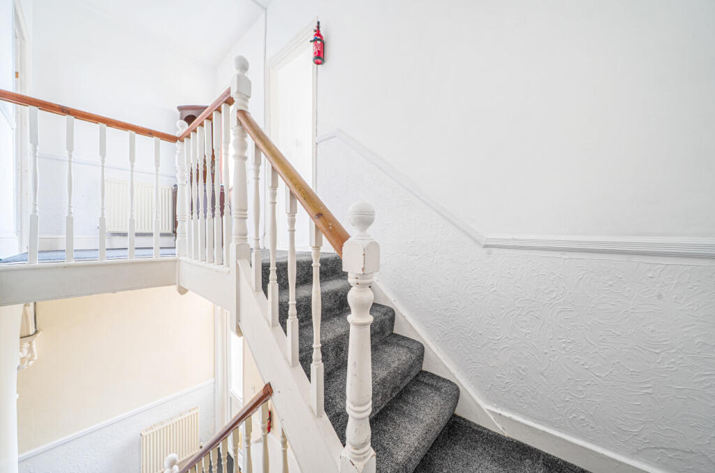 House in Portsmouth - More