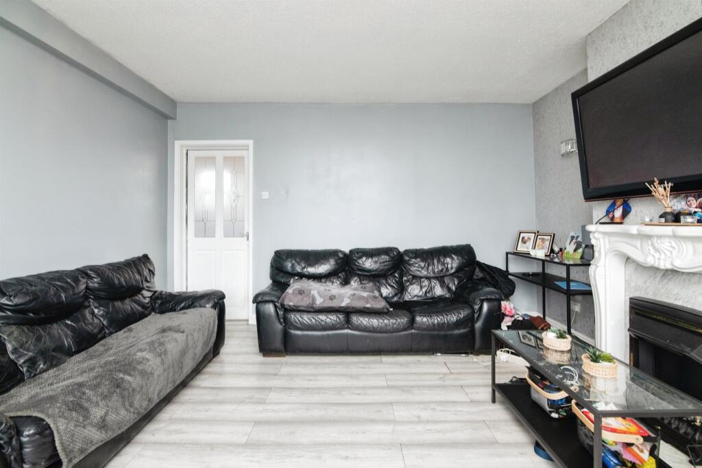 House in Sandwell, West Midlands - View 3