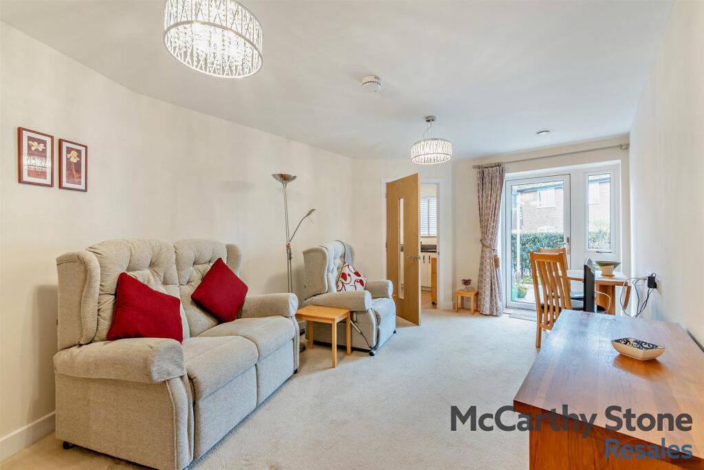 Apartment in Thatcham, Colthrop - View 2