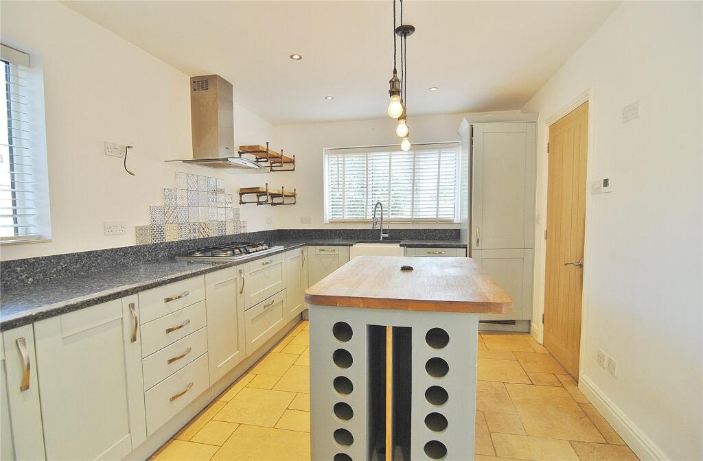 House in Stroud, Chalford - View 5