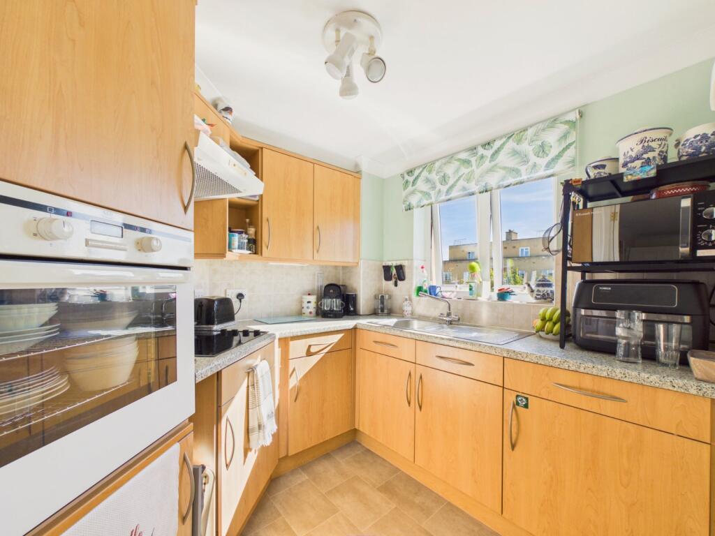 Apartment in Folkestone and Hythe, Lynwood, Folkestone - View 3
