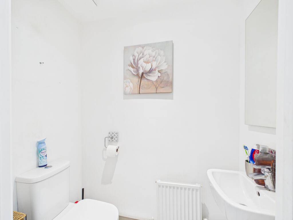 House in Hull, Kingston upon Hull - View 4