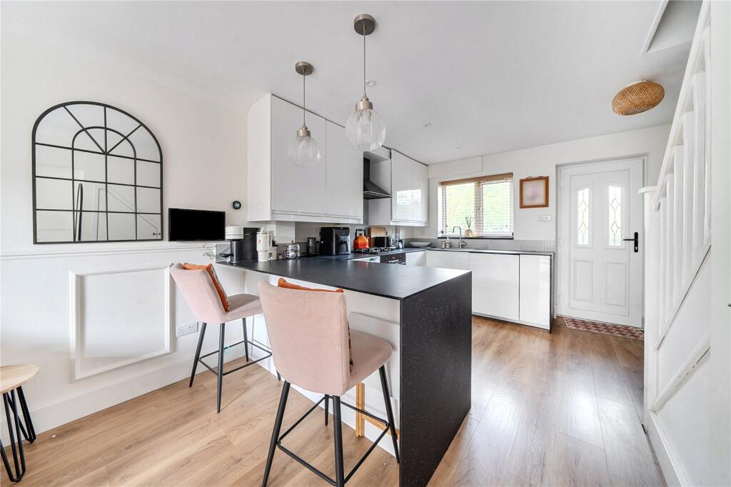 House in London - View 2