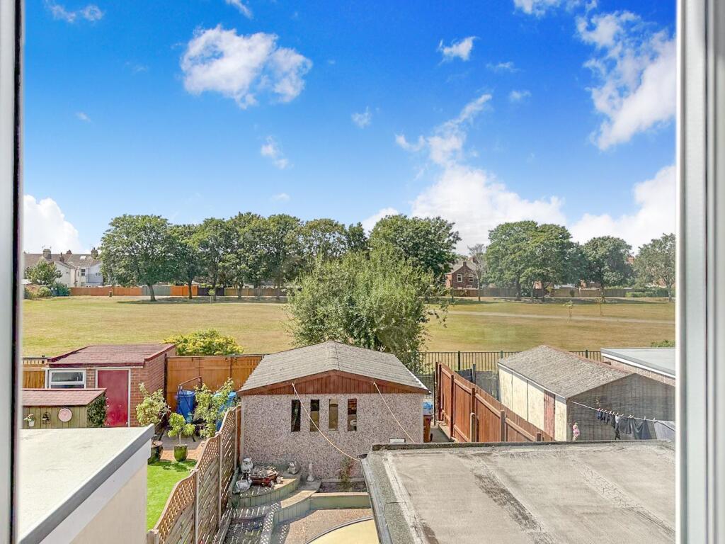 Main image of property: Lake View, Hull, HU8