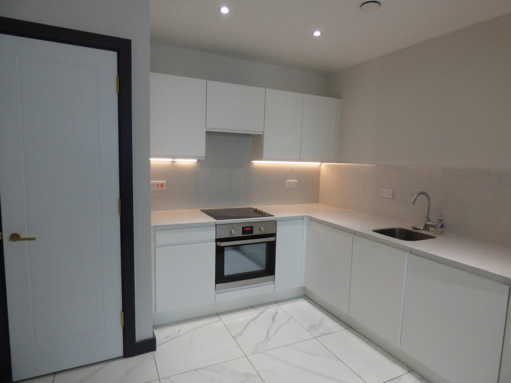 Main image of property: Strand Plaza, Drury Lane, L2