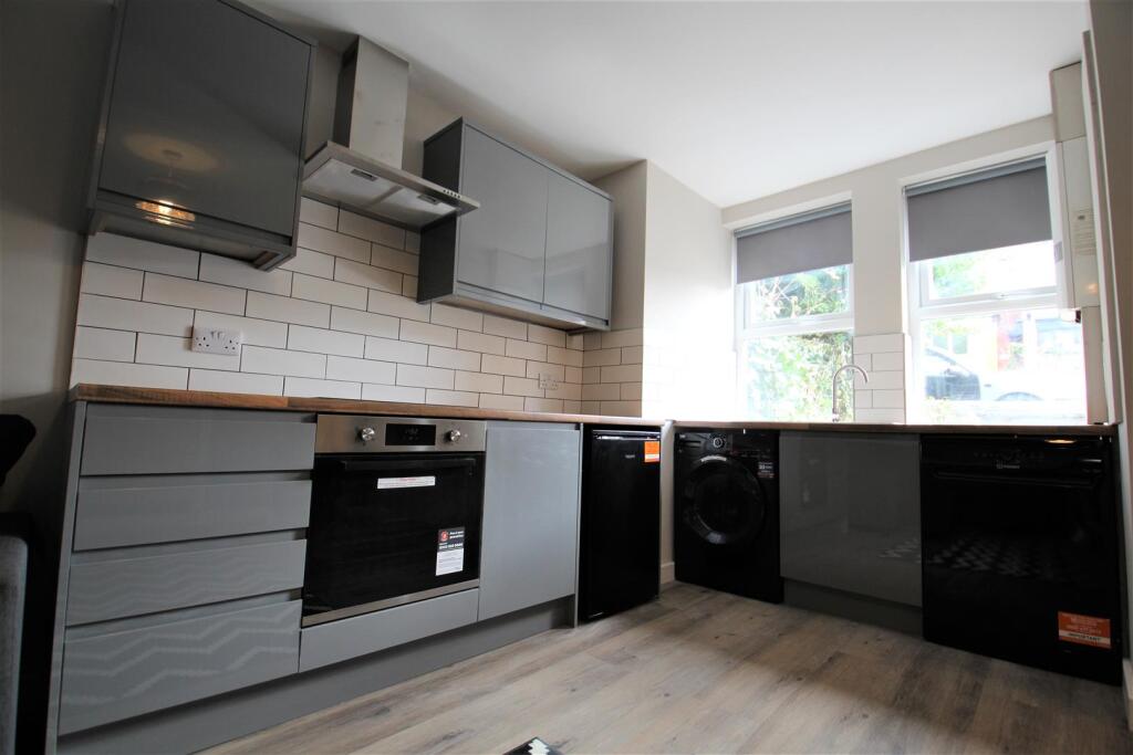House in Leeds - View 3