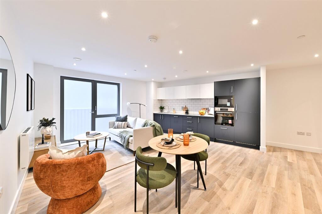 Main image of property: Bank Street, Gravesend, Kent, DA12