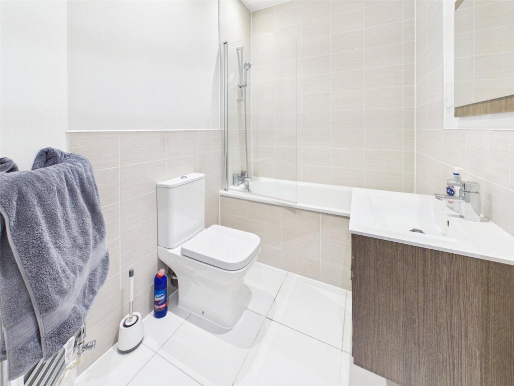 Apartment in Liverpool - More
