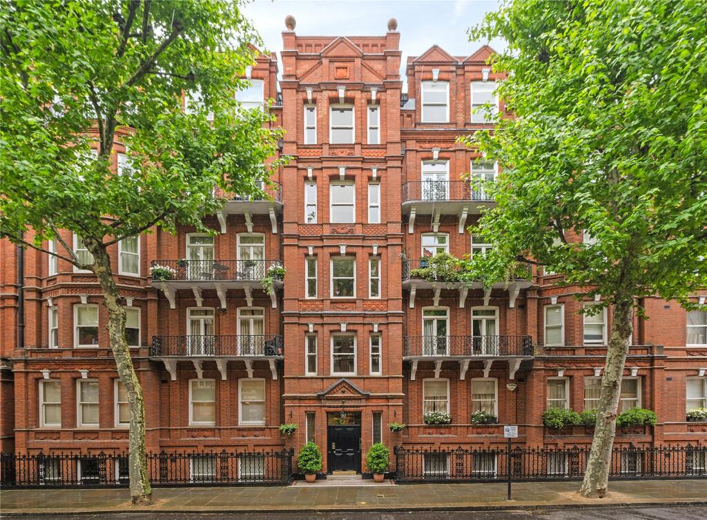 Main image of property: Earl's Court Square, London, SW5