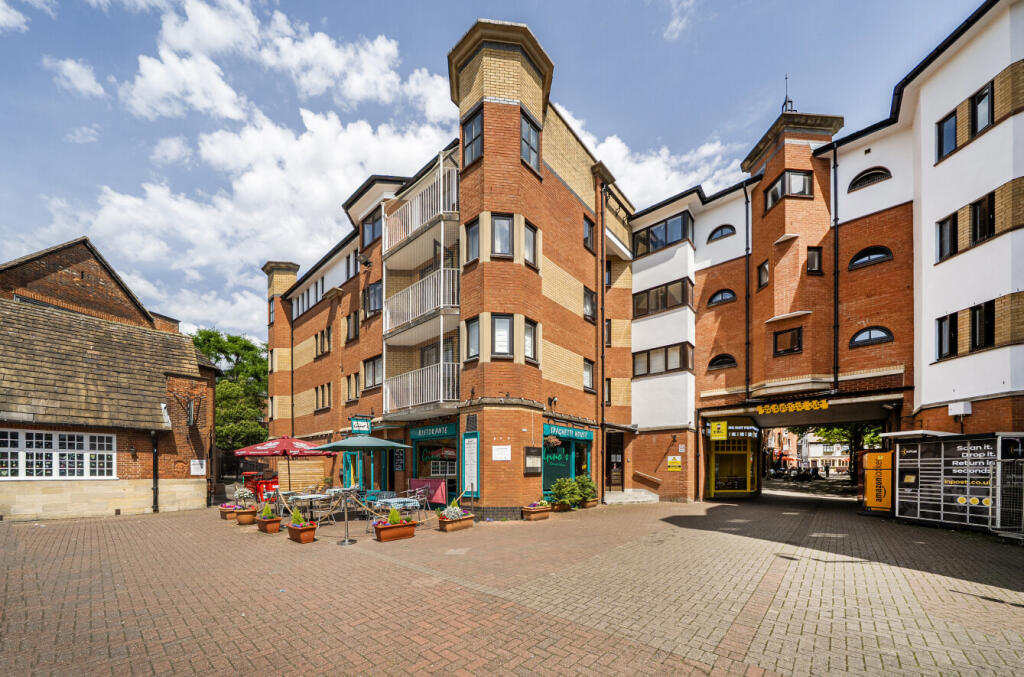 Main image of property: The Chilterns, Gloucester Green, Oxford