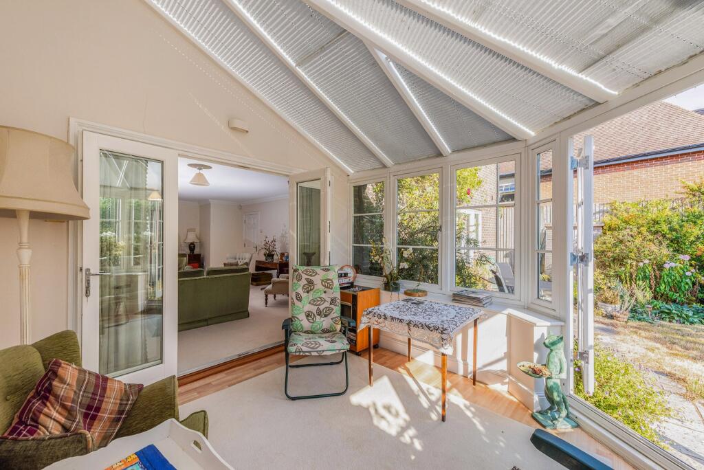 House in Winchester, Wickham - More