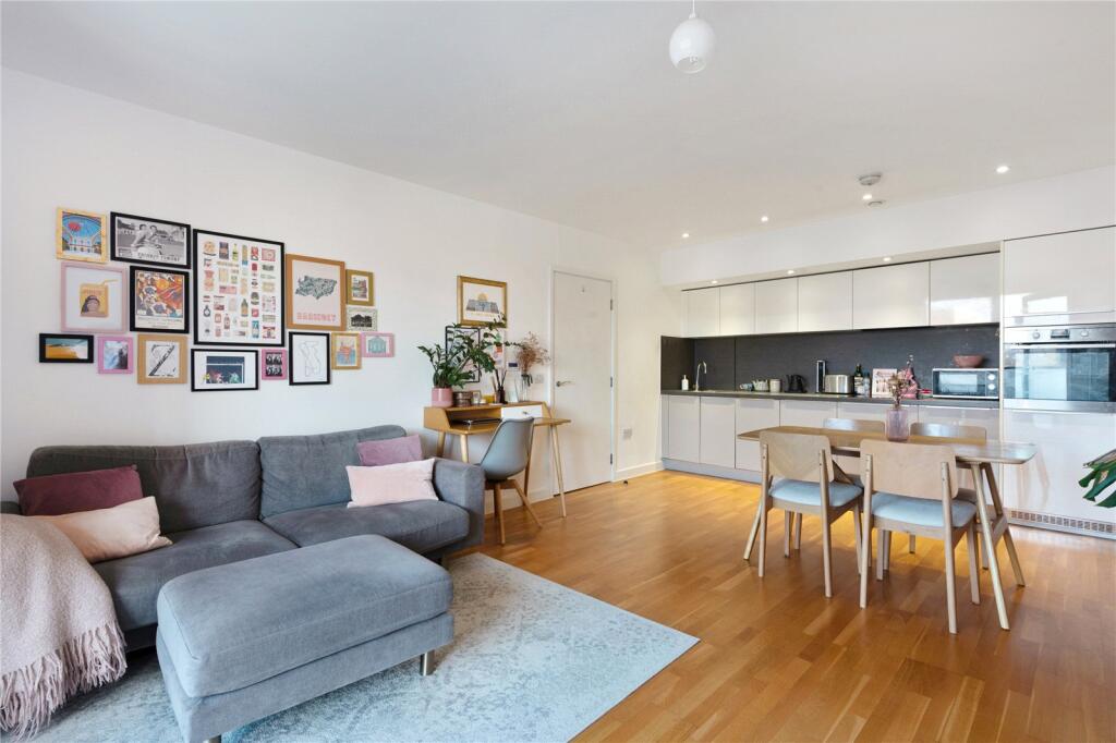 Main image of property: Bathurst Square, London, N15