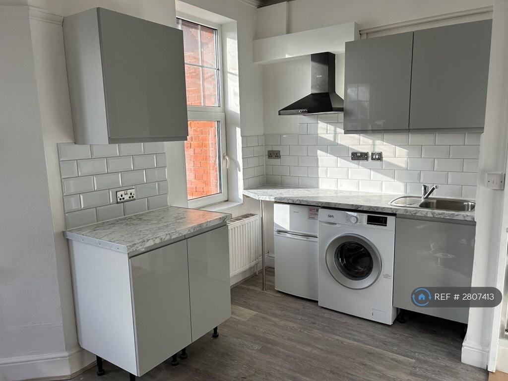 Main image of property: Cassio Road, Watford, WD18