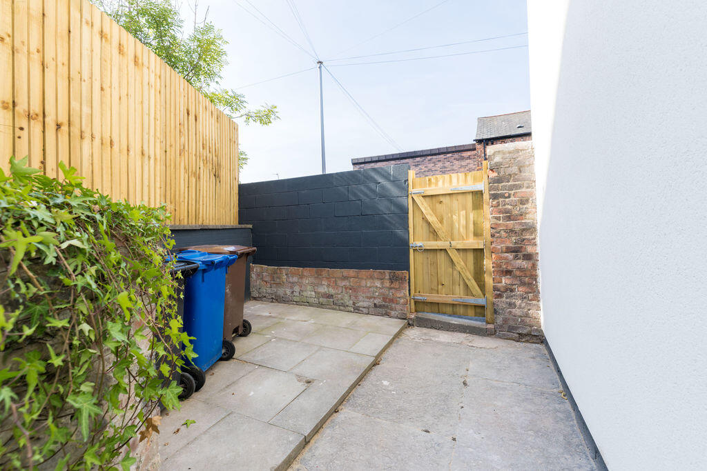 House in Wigan - View 4
