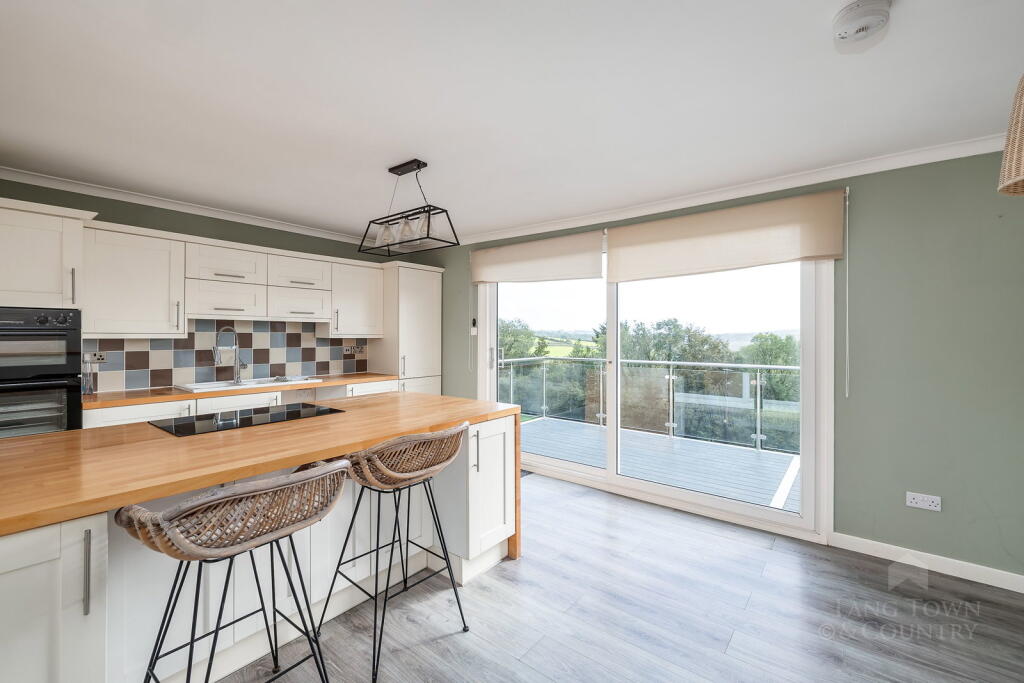 House in Plymouth - View 5