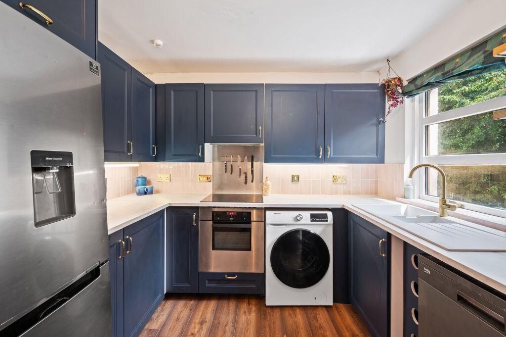 Apartment in Edinburgh, Trinity - View 4