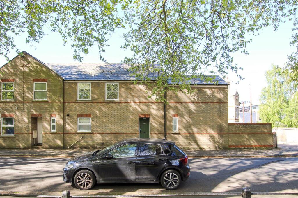 Main image of property: Sturton Street, Cambridge