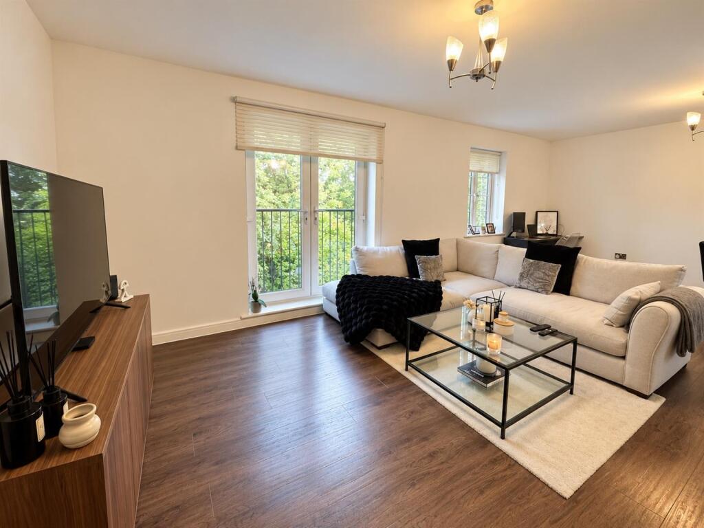 Apartment in Chelmsford - More