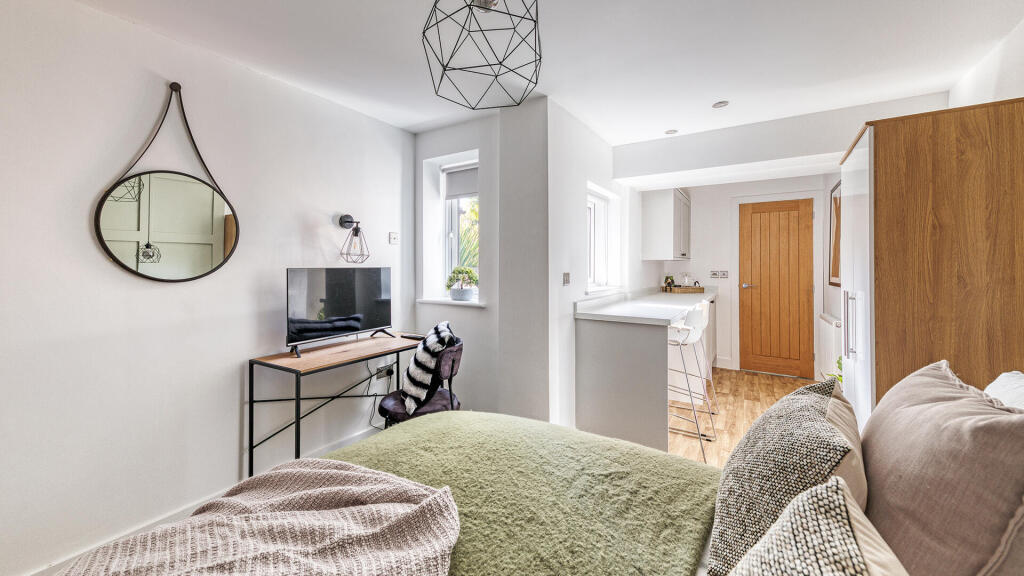 House in Nottingham - View 2
