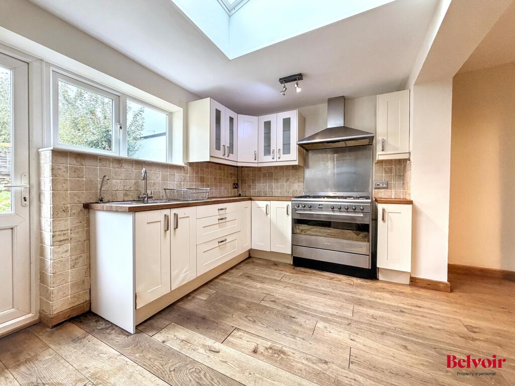 House in Cheltenham, Ewens Farm, Fairview - View 2