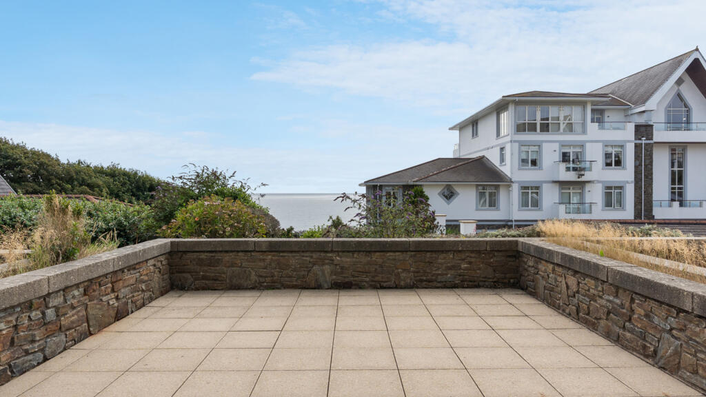 Apartment in Onchan - More