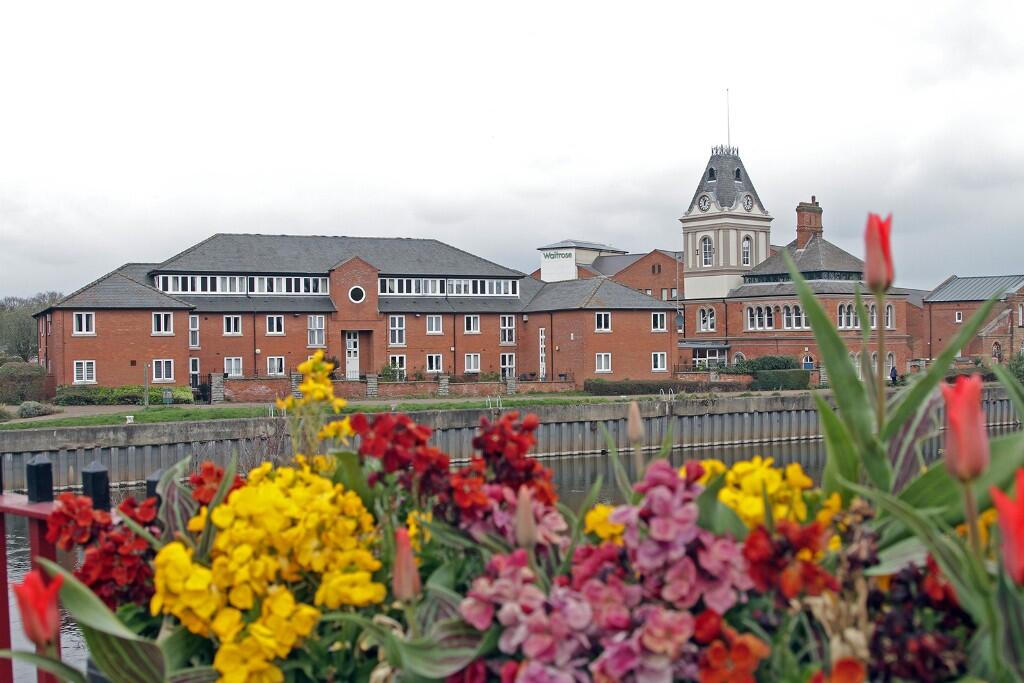 Main image of property: Mather Road, Newark, Nottinghamshire, NG24