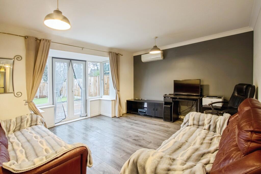 4 Bedroom Detached in WF9 3TF