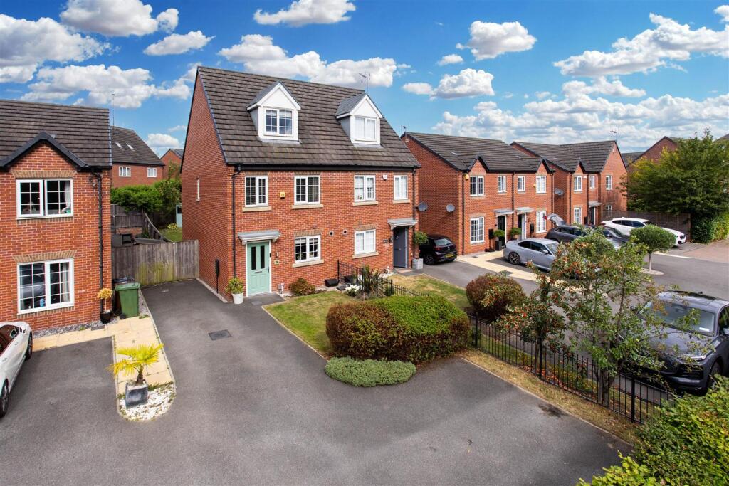 Main image of property: Willow Way, Whinmoor, Leeds