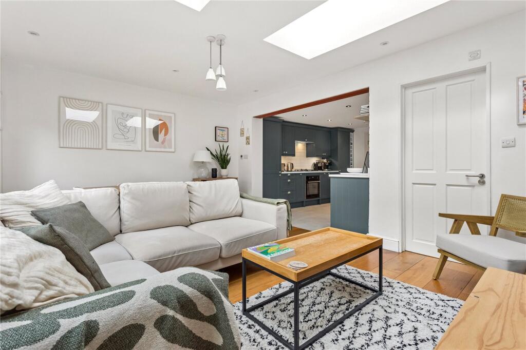 Apartment in London - View 4