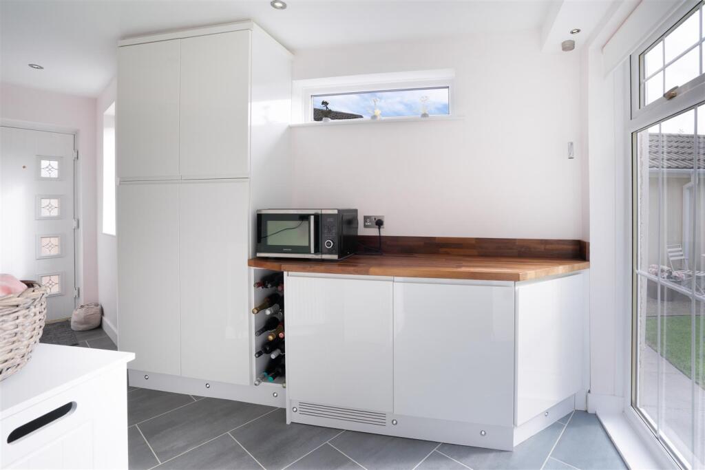 House in Leeds, Barwick in Elmet and Scholes - View 4