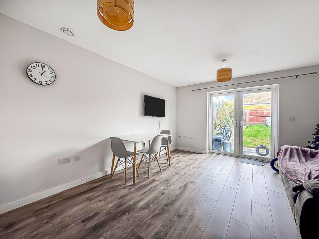 Whitstone Rise, Hardwicke, Gloucester, GL2 4AQ photo 4