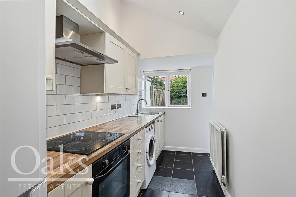 House in London, Addiscombe - View 3