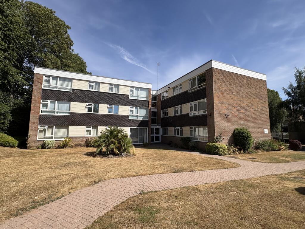 Main image of property: Albany Gardens, Solihull, B91 2PT