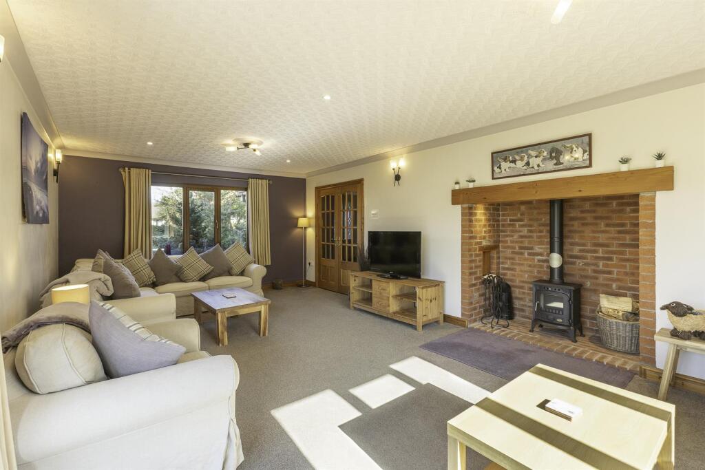 House in Benllech, Llanfair Mathafarn Eithaf - View 2