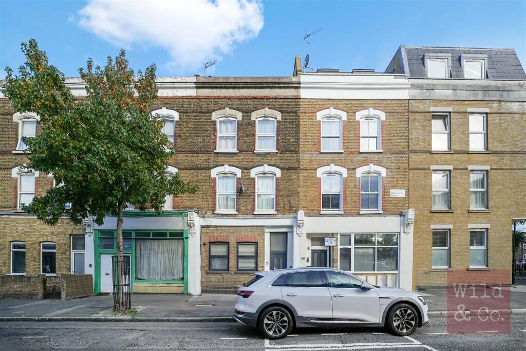 3-bed flat on Chatsworth Road, Hackney, £750,000