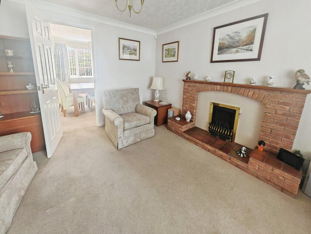 Highgate Close, Crewe, CW1 photo 2