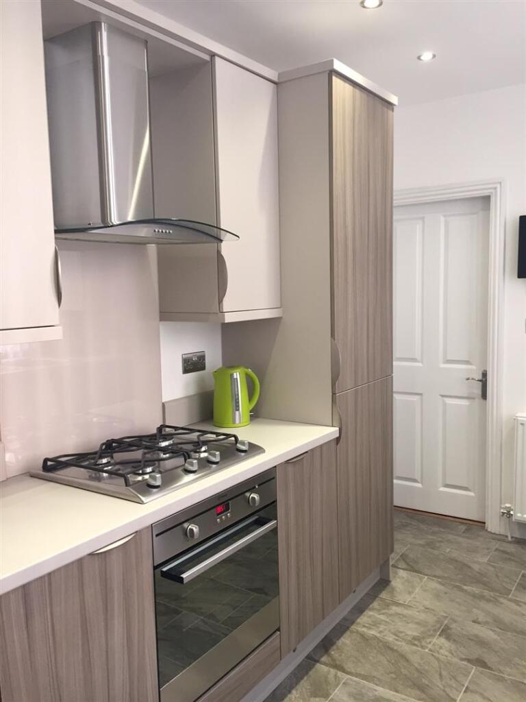 Apartment in Newcastle upon Tyne - View 3