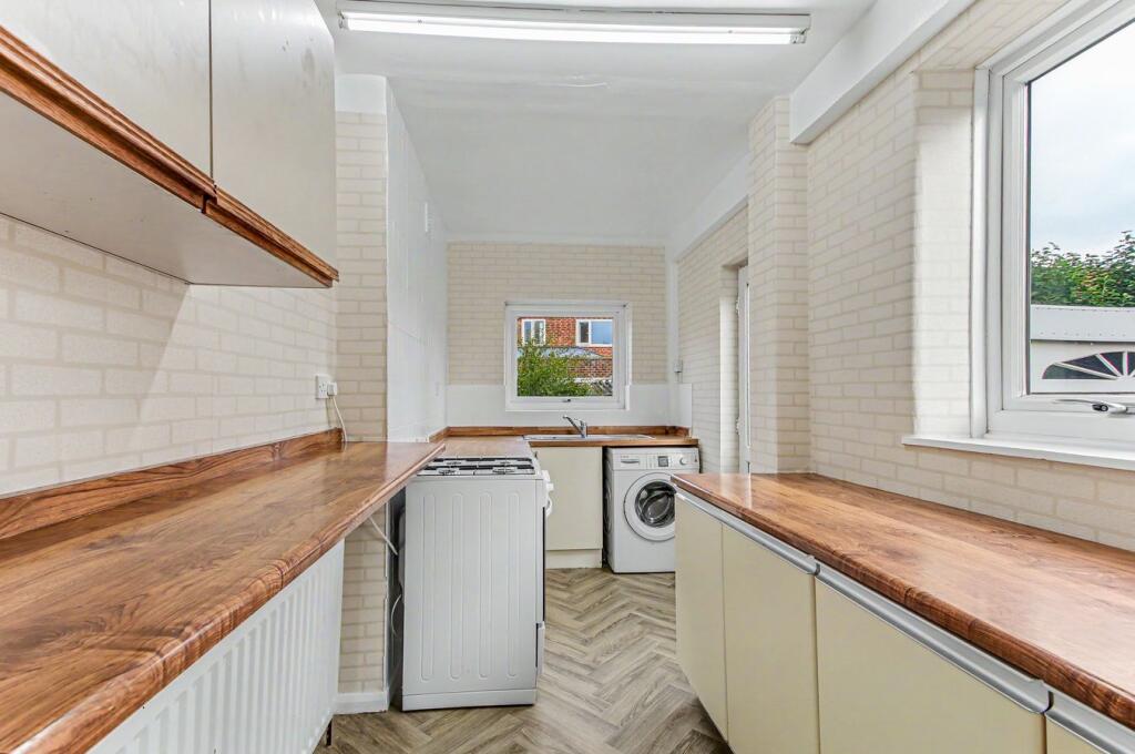 Burford Avenue, Davyhulme, Manchester, M41 photo 4