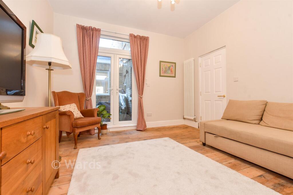House in Canterbury - More