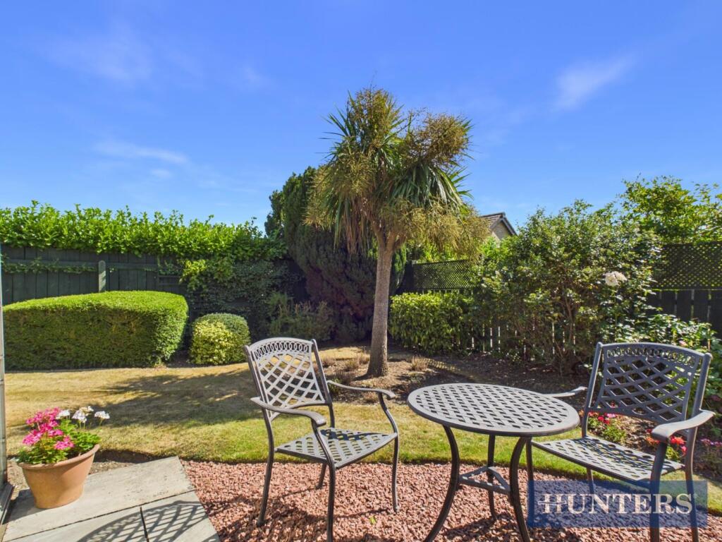 House in Leconfield - View 2