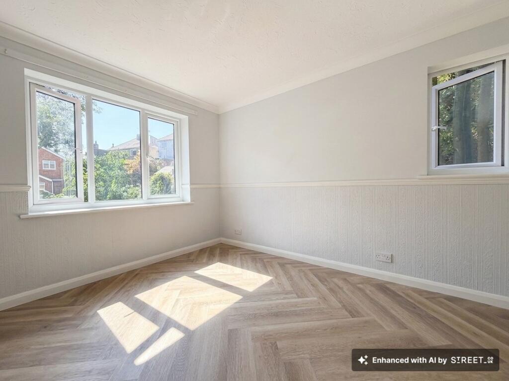 Apartment in Southampton, Waterside Park, Botany Bay - More
