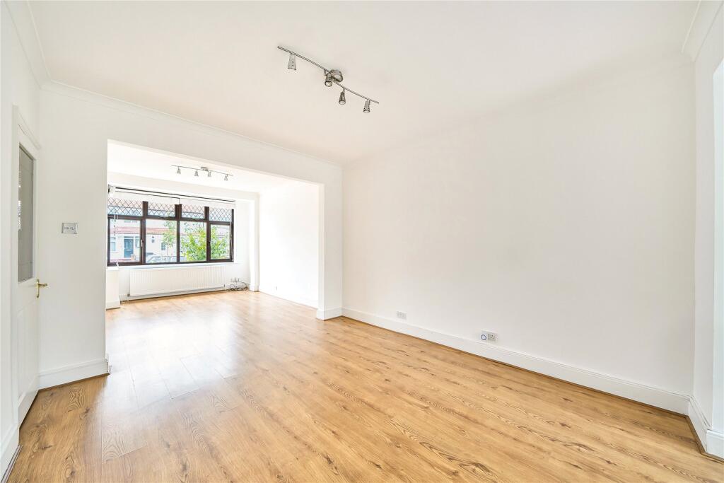 House in Kingston upon Thames - View 3