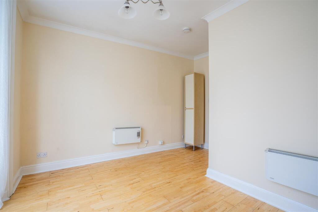Apartment in York - View 5
